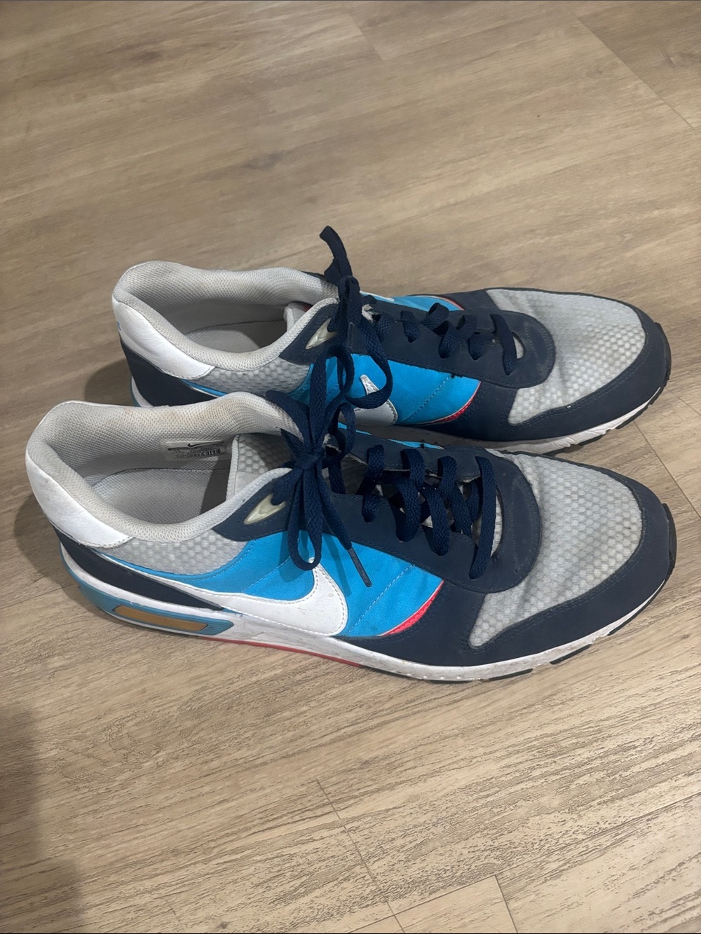 Nike Men's Navy, Light Blue and White Sneakers